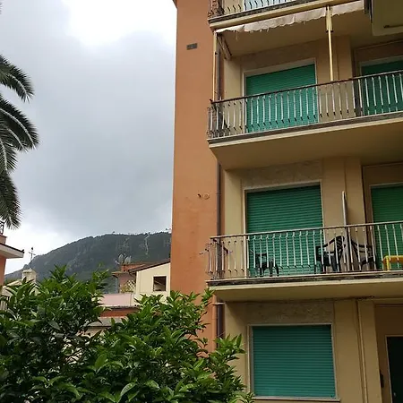 Raggi Di Sole * Monterosso al Mare